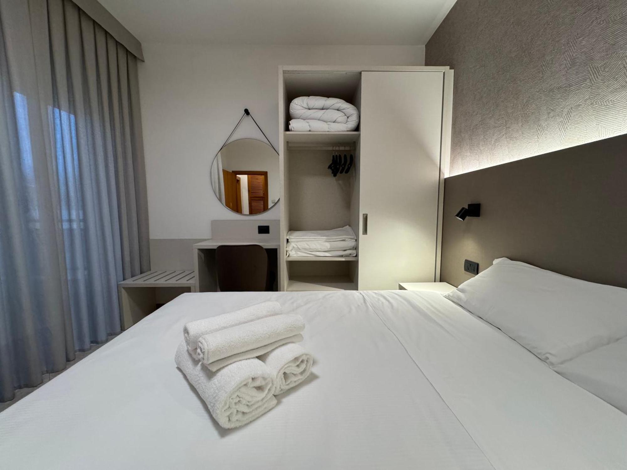 Residence Le Spiagge リミニ エクステリア 写真