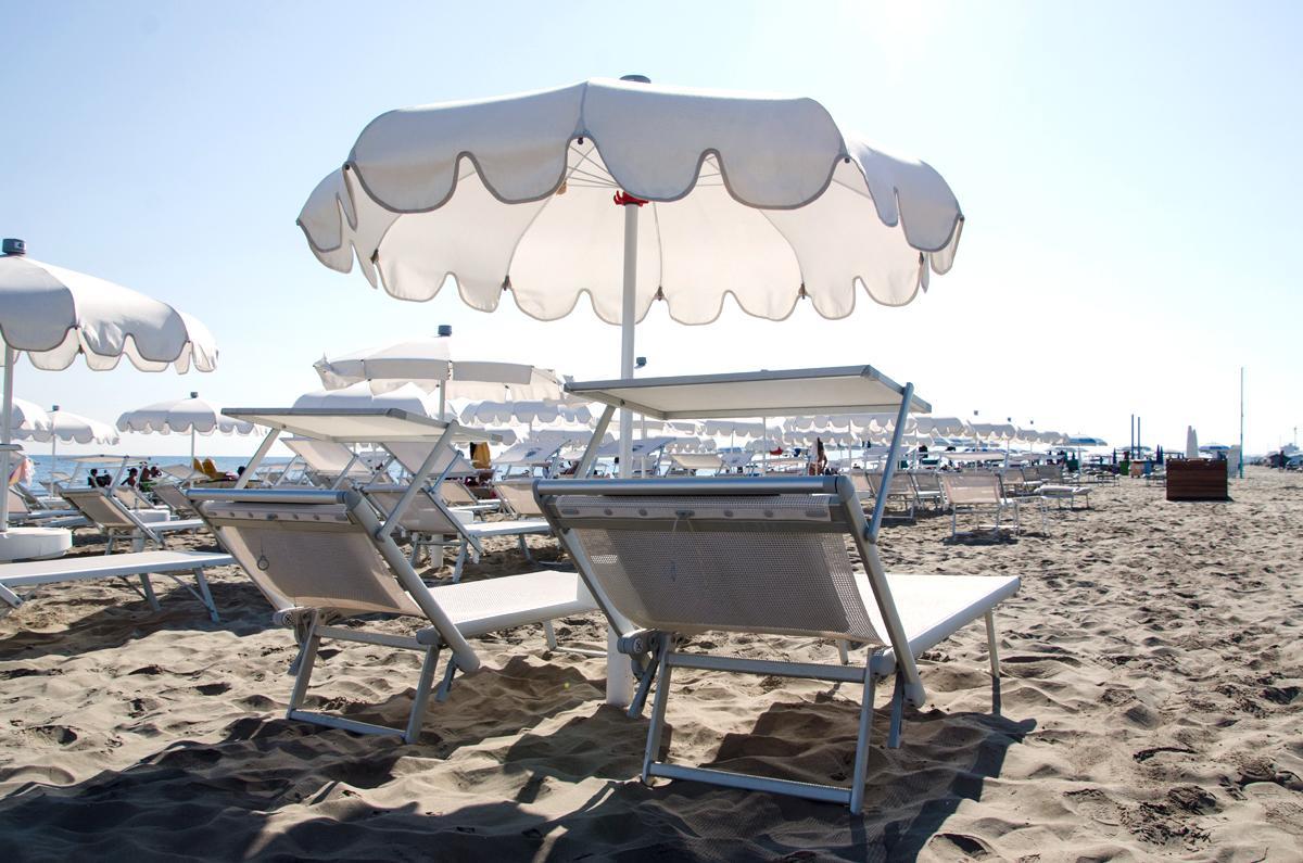 Residence Le Spiagge リミニ エクステリア 写真